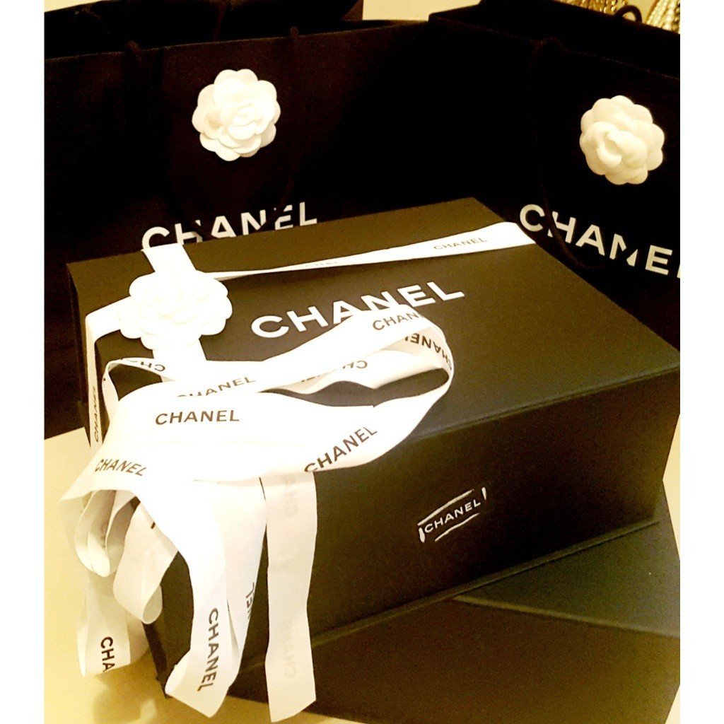 NEW BOX & PAPERBAG AUTHENTIC CHANEL ORIGINAL CLASSIC COCO HANDLE BOY GABRIELLE GST KELLY TOP WOC VAN