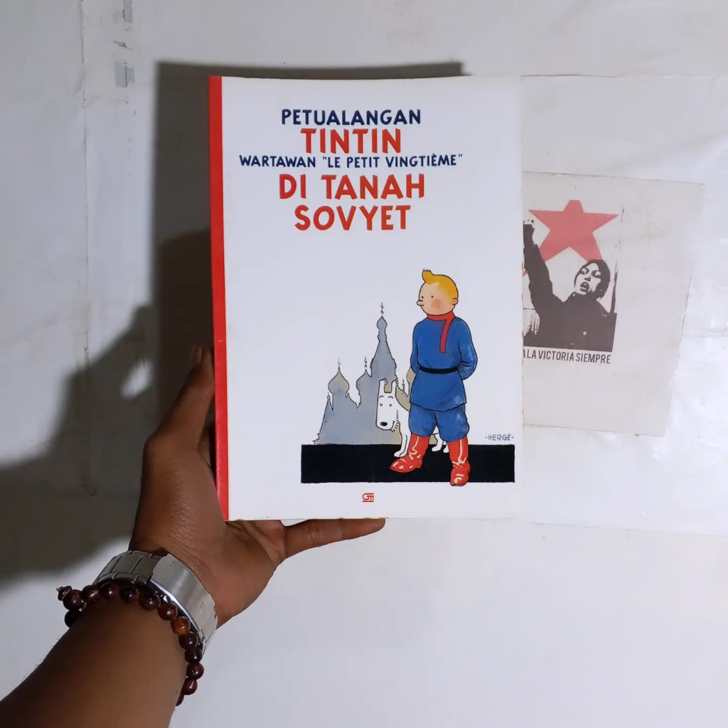 Herge Petualangan Tintin Perjalanan ke Bulan | di Tanah Sovyet
