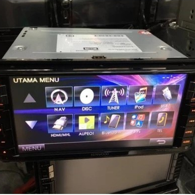 Headunit Kenwood DDX 715WBT / Double Din Kenwood