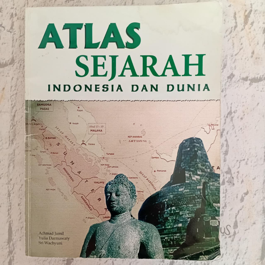 Buku Besar Atlas Sejarah Indonesia dan Dunia Lengkap