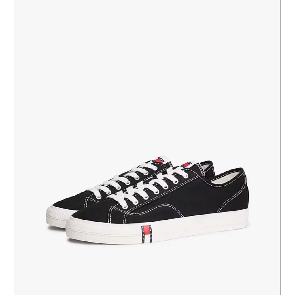 Sepatu Kets TOMMY HILFIGER Archive Flag Stripe Canvas Trainers Sepatu Kasual Pria