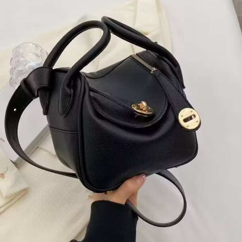 Tas Mini Lindi Hitam Deffect