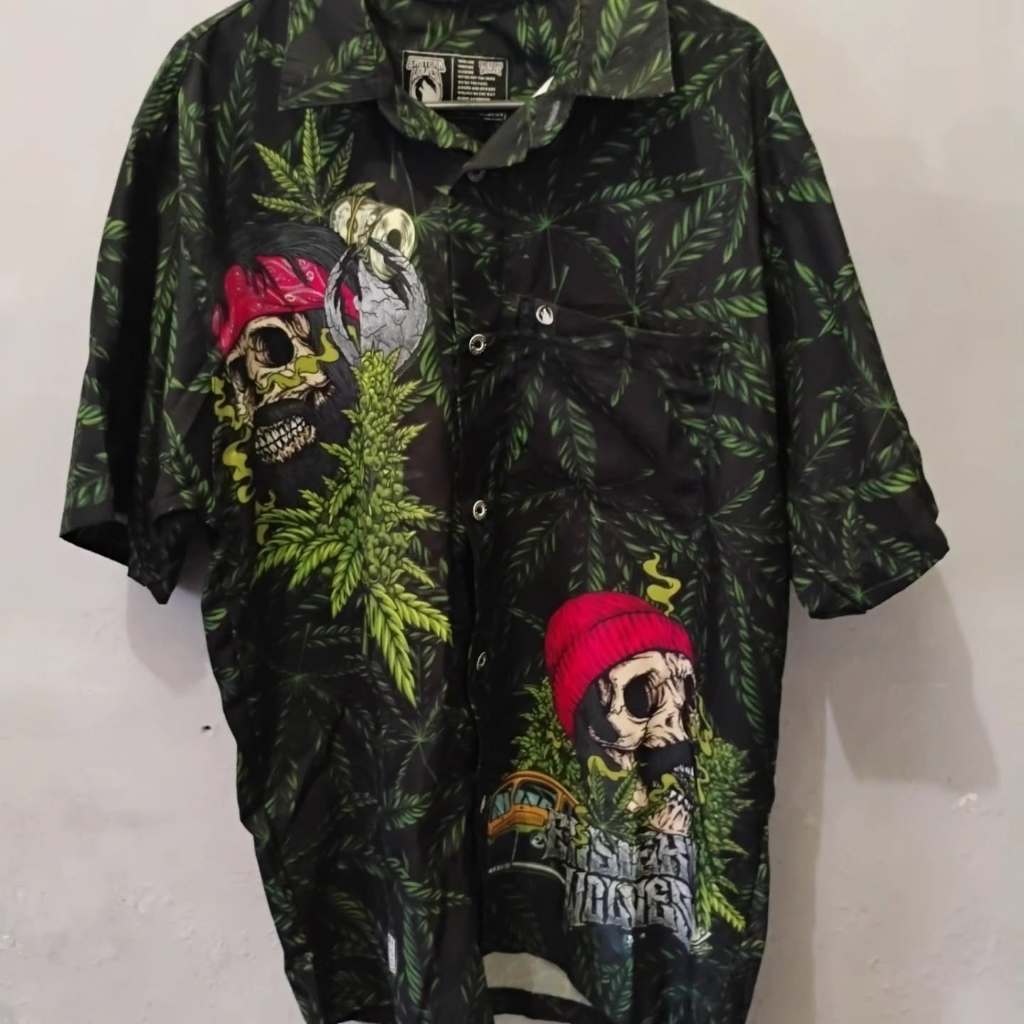 kemeja eastern wolves full print cheech and chong