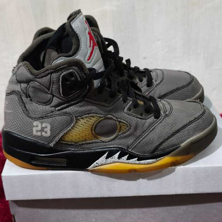 Off White collab AJ 5 Retro SP ‘Muslin’ sz 42