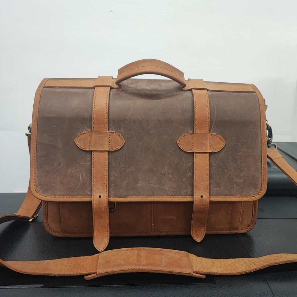 Tas Kulit Vintage Pria Messenger Bag Briefcase Tas Selempang Kerja Laptop Dokumen Retro