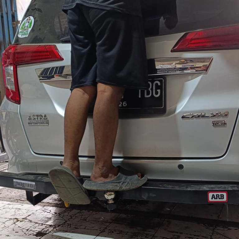 towing arb Calya sigra
