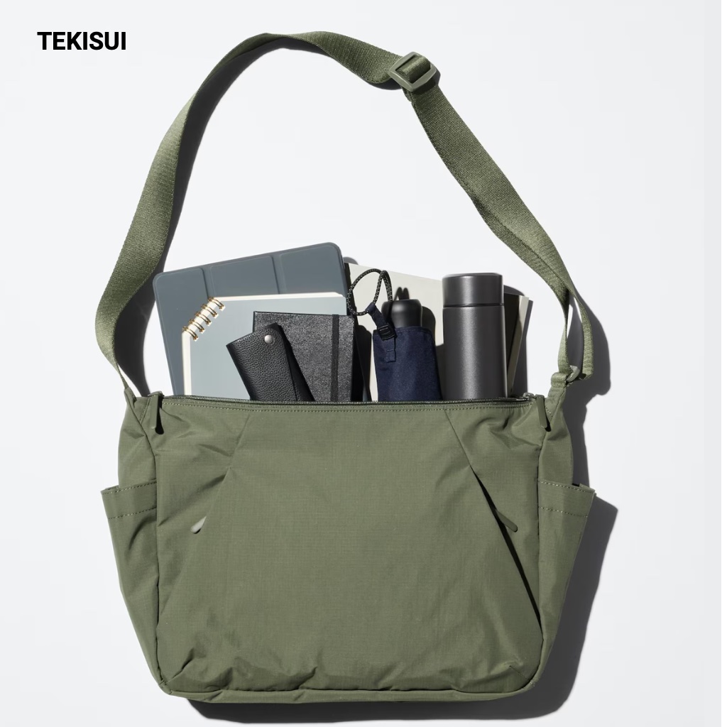 Tas Utility Uniqlo Sling Bag Selempang Utilitas Original