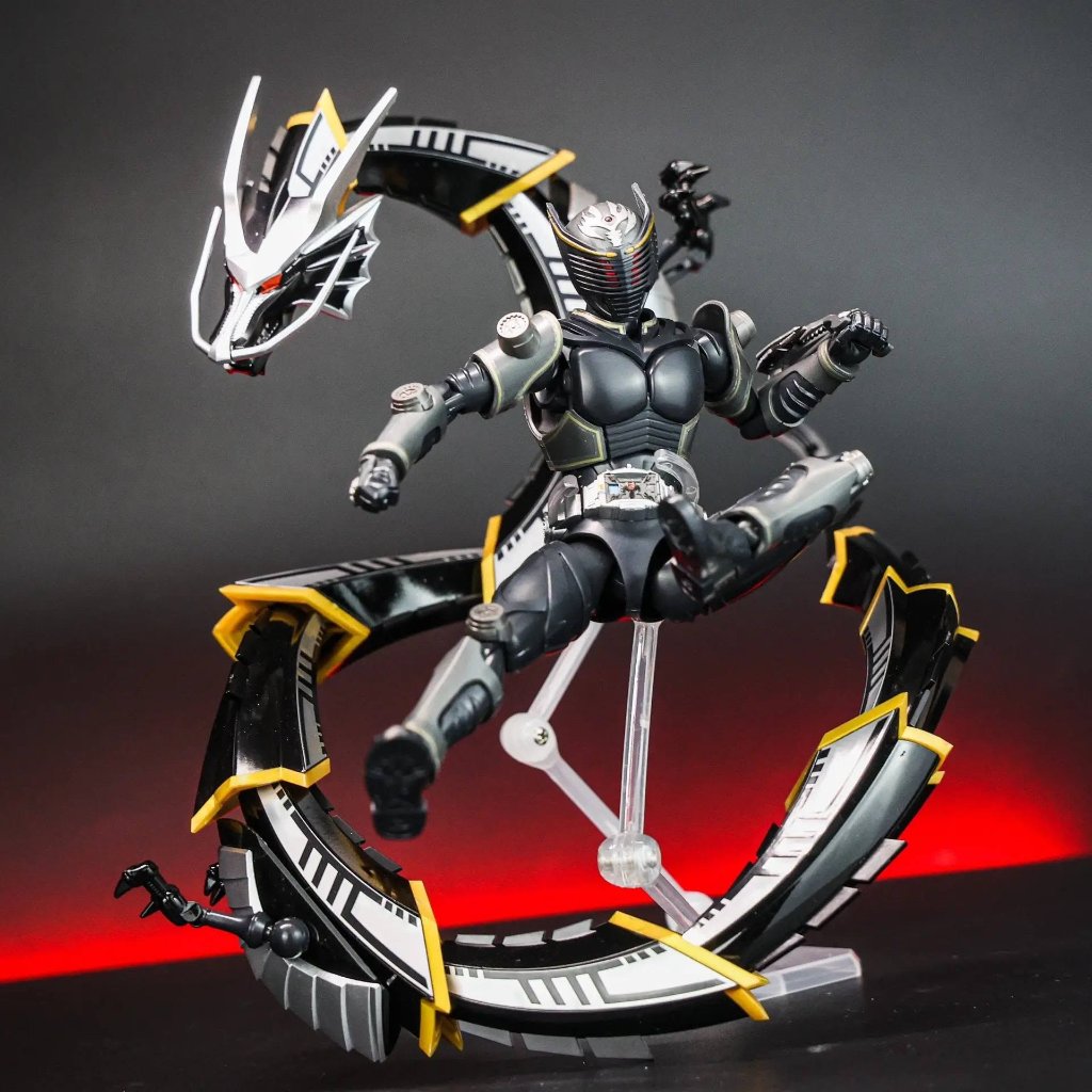 ACE Model Ace-63933 FRS Kamen Rider Ryuga Model Kit