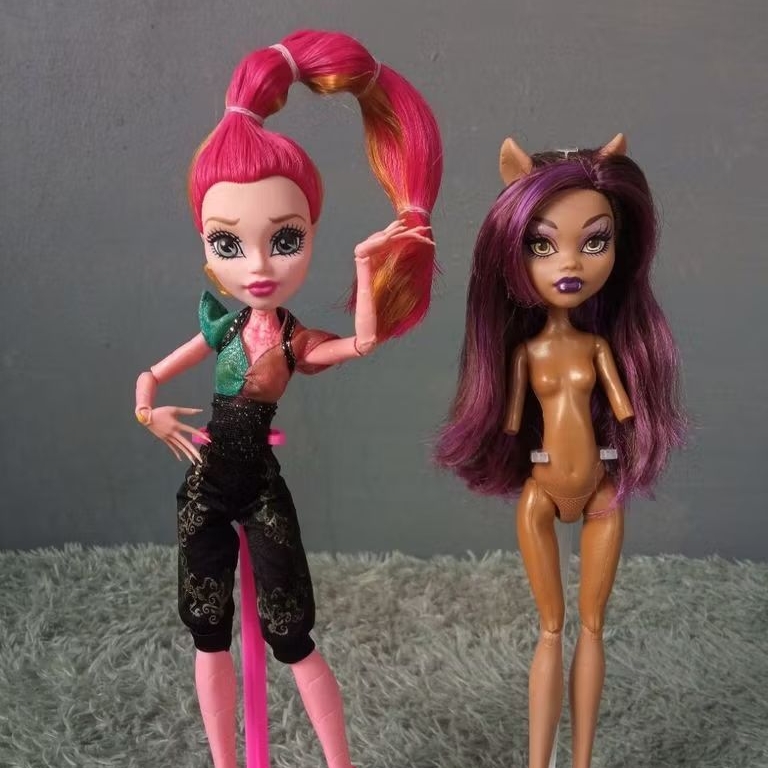 Monster High 13 Wishes Gigi Grant Free Clawden Wolf junk minus preloved / bekas mainan berbi + admin