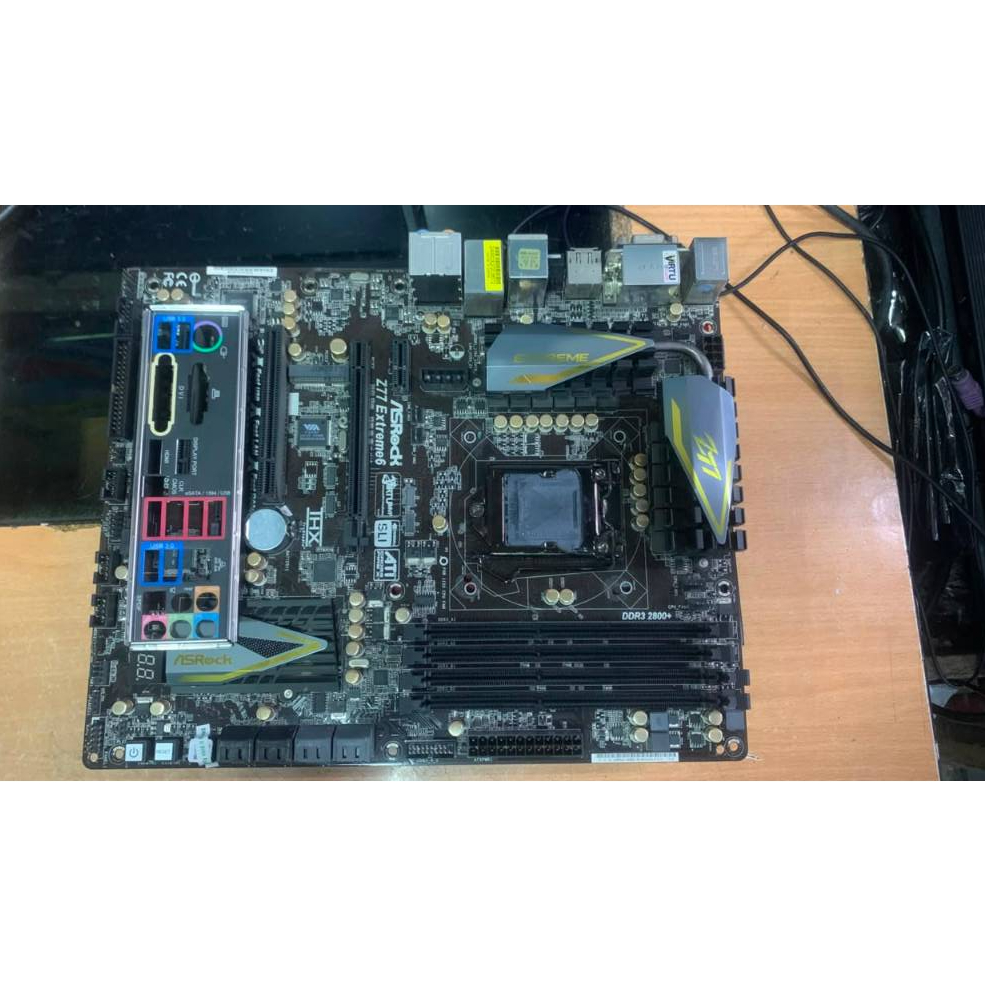 Motherboard Gaming ASRock Z77 Extreme 6 LGA1155 H61. 4-slot RAM