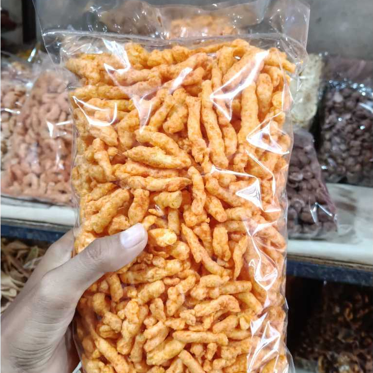 Cemilan Jagung Cheetos Twis Corn 250g - Renyah, Gurih, dan Pedas