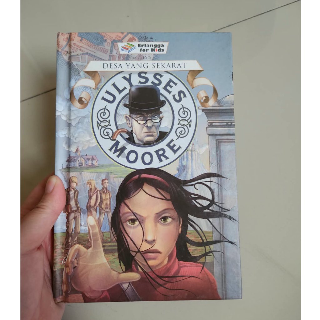 Buku Novel Ulysses Moore: Desa Yang Sekarat Preloved