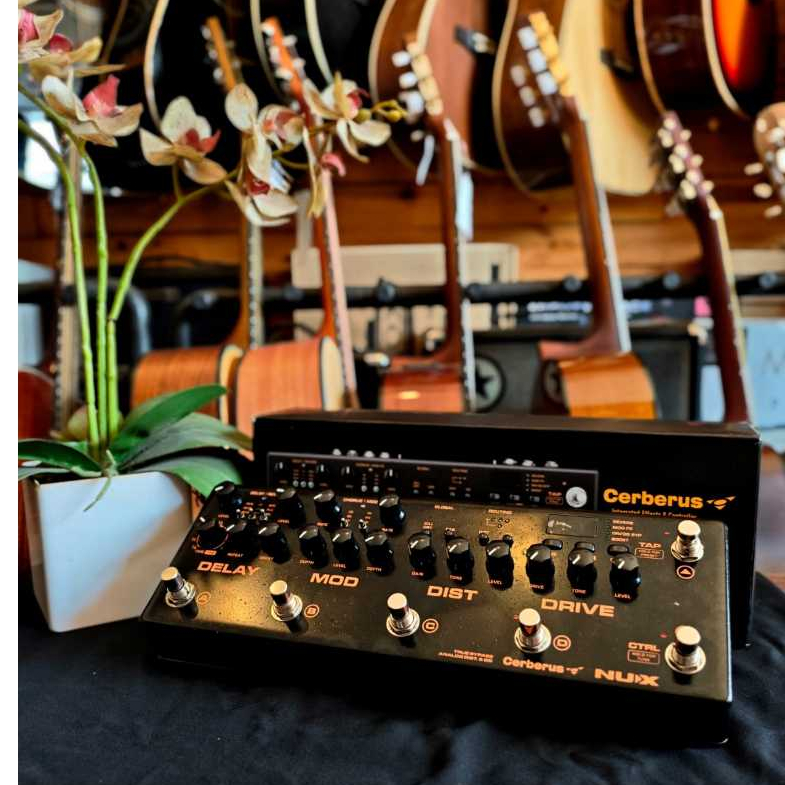 NUX CERBERUS INTEGRATED EFFECT USED/NUX CERBERUS INTEGRATED EFFECT USED