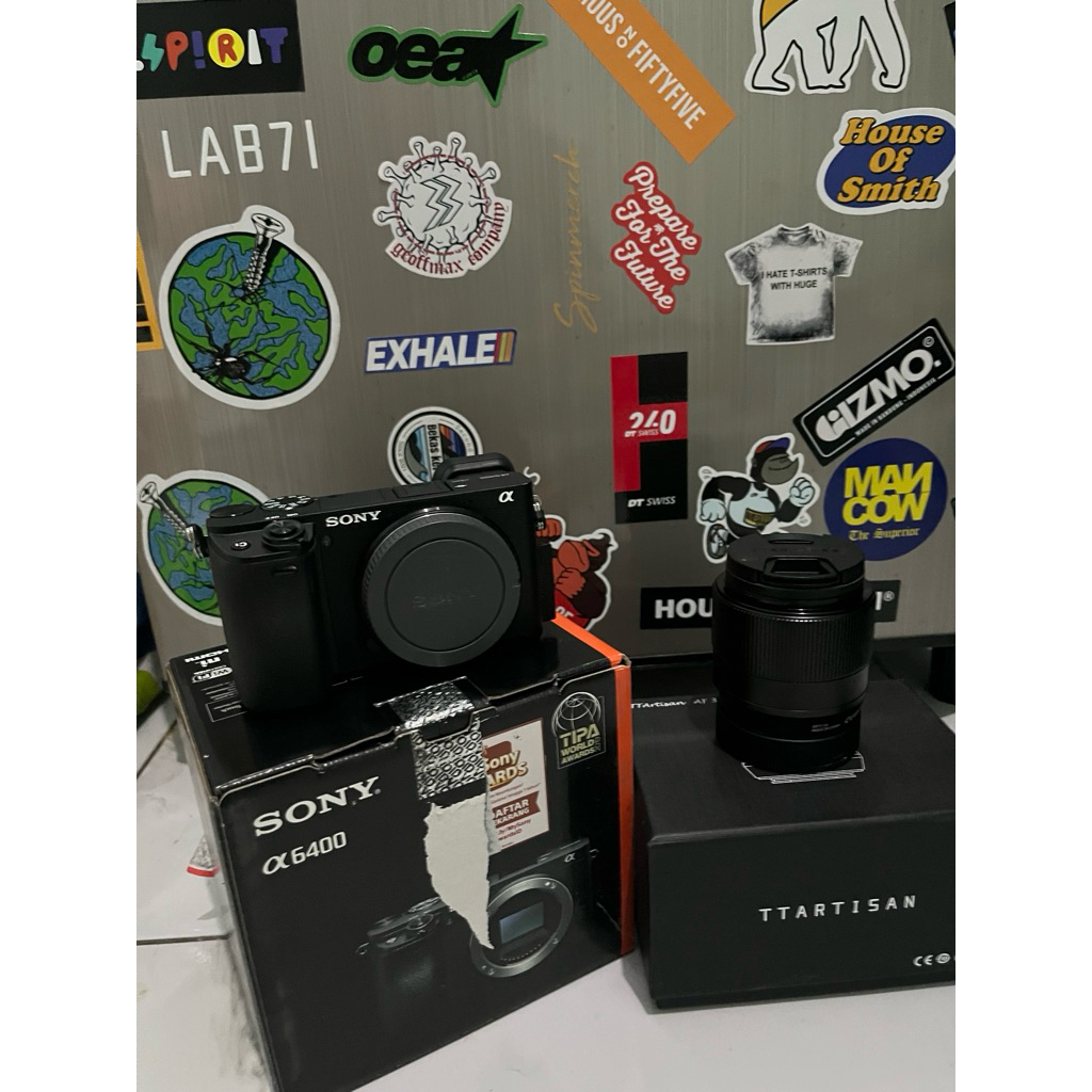 Sony A6400 second like new