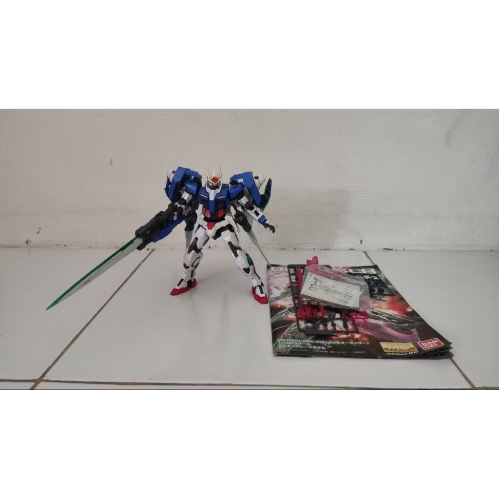 MG 00 Raiser Gundam Bandai