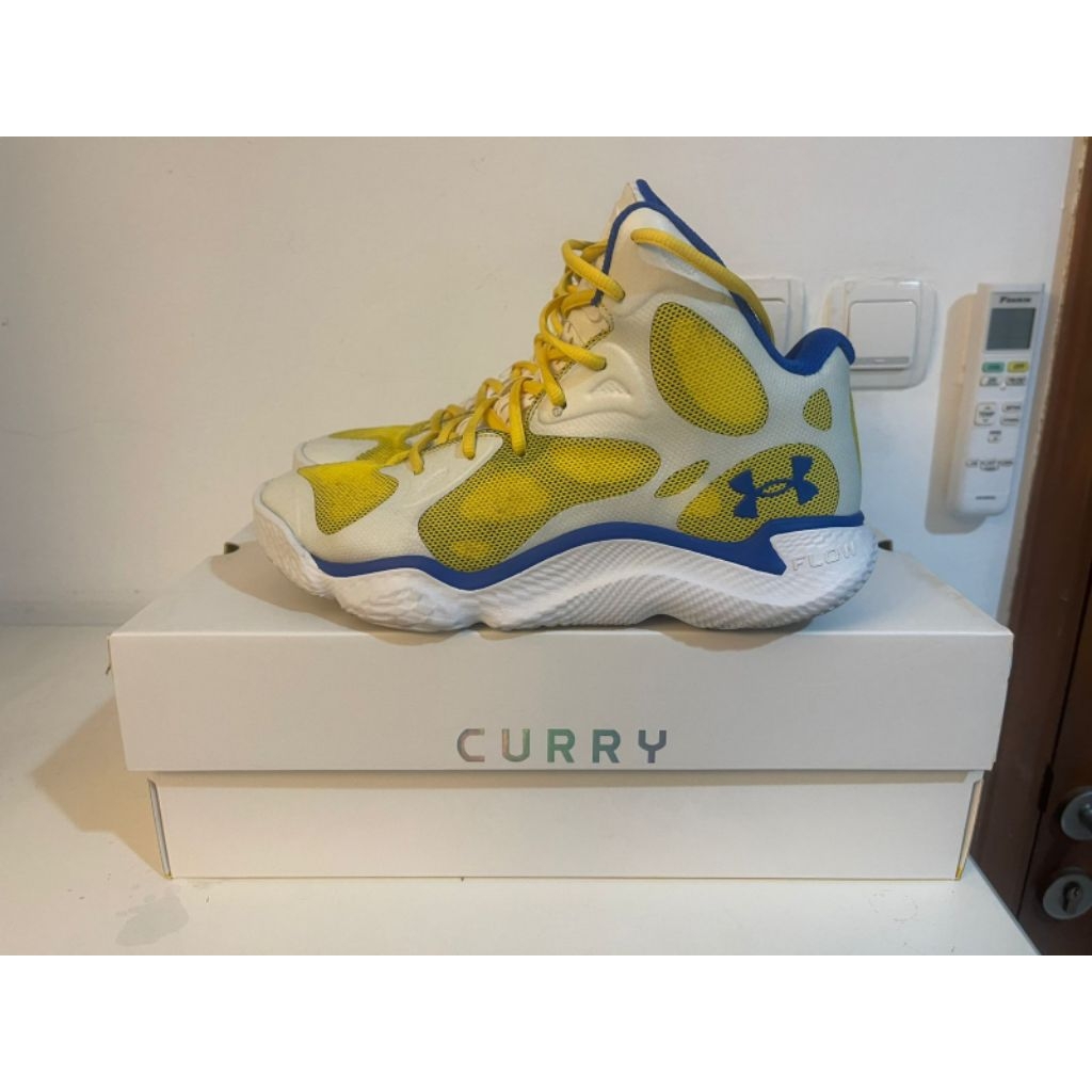 sepatu under armour curry spawns