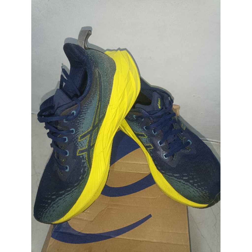 Asics novablast 4
