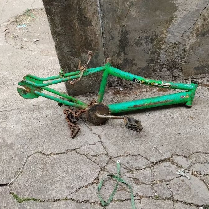 FRAME SEPEDA BMX 20 GT PLUS CRANK YANG NEMPEL MURAH SAJA