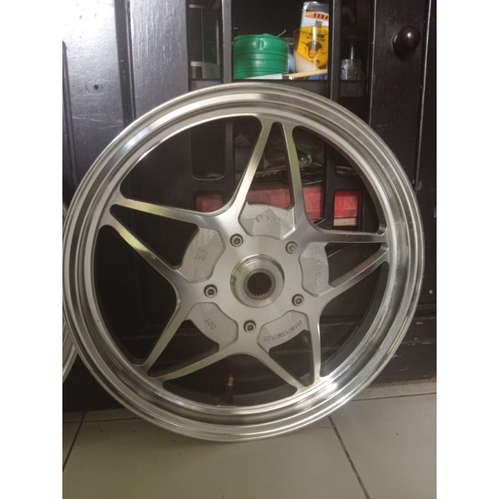Velg vnd aerox ring 14