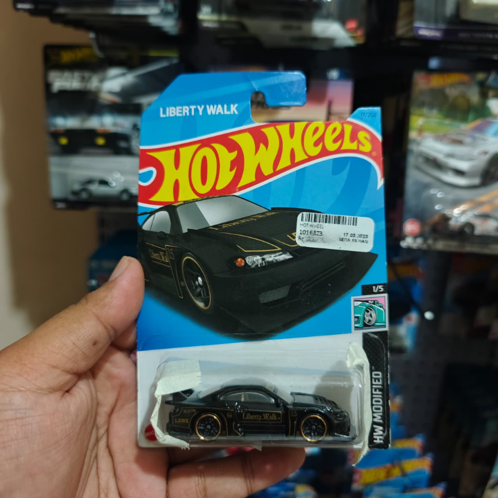Hot Wheels LBWK Nissan Silvia S15 Hitam