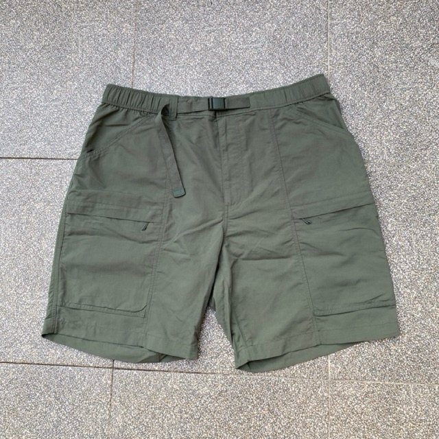 UNIQLO NYLON UTILITY GEARED SHORT PANT MEN
