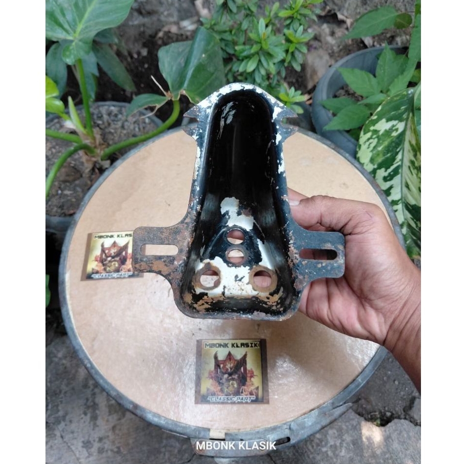 dudukan stoplamp suzuki a100 fr70 fr80 ORIGINAL pangkon stoplamp suzuki fr70 fr80 a100 bracket stopl