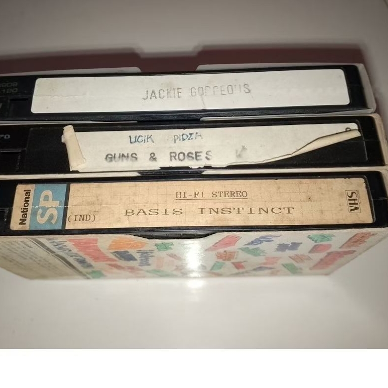 Kaset Video VHS Film
