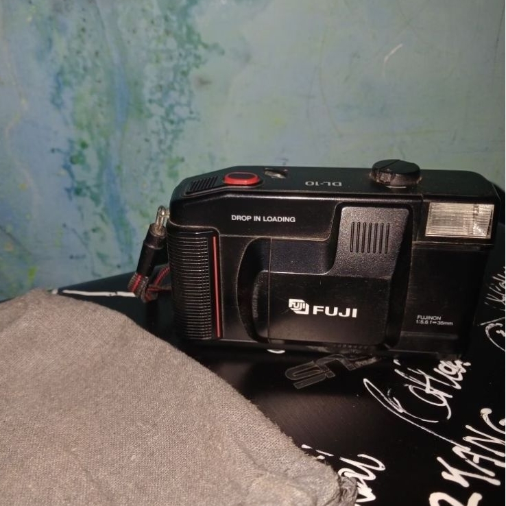 Kamera film analog Fuji DL-10
