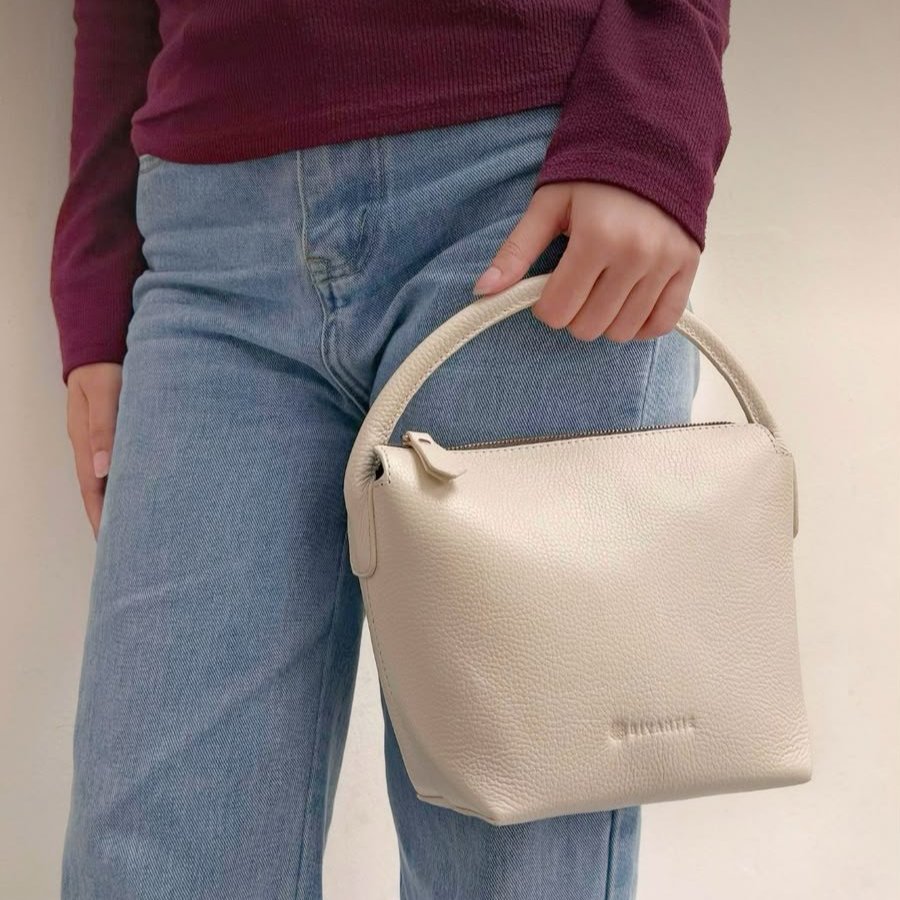 BentangMaya by Biyantie - Hand Pouch Wanita Kulit Asli Genuine Leather Pouch Elegant