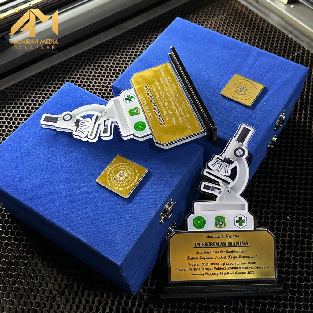 Trophy Akrilik Custom | Piala Akrilik Custom | Plakat Akrilik Custom | Plakat Akrilik Custom