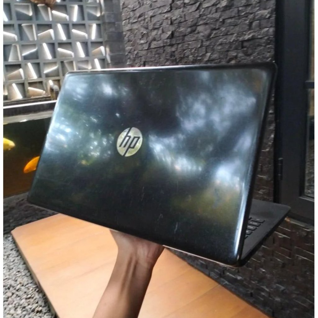 HP 15-db0009AU AMD Ryzen 3-2200U RAM 4Gb SSD 128Gb