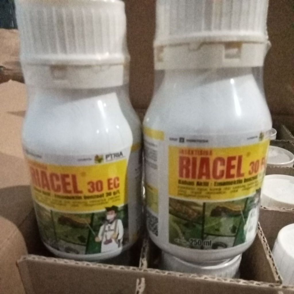 riacel emamektin benzoat 250ml