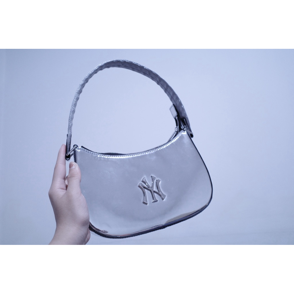 preloved MLB NY silver metalic silver hobo bag