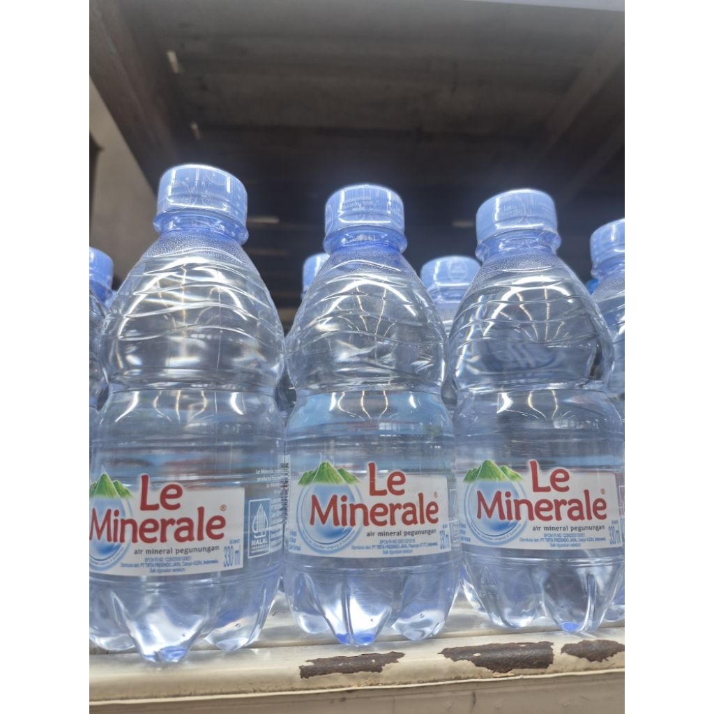

LE MINERALE AIR MINERAL BOTOL 330ml EKONOMIS 1 Dus ISI 24pcs