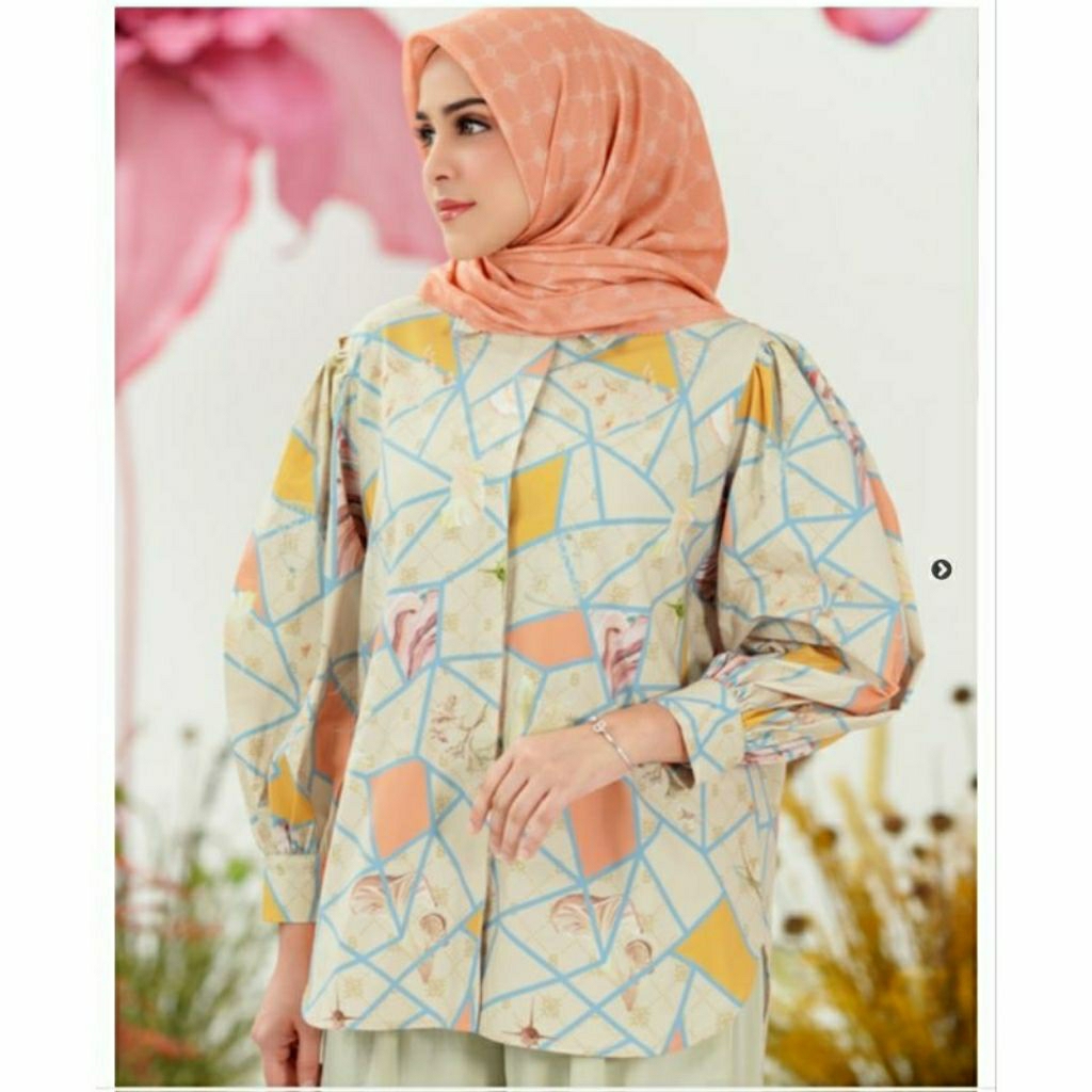 RIAMIRANDA X BUTTONSCARVES astera top