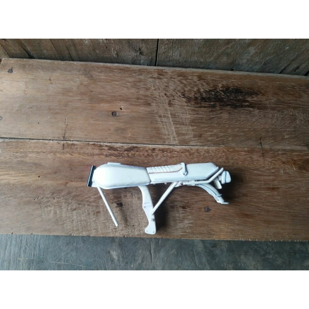 miniatur BAHAN. honda GL100