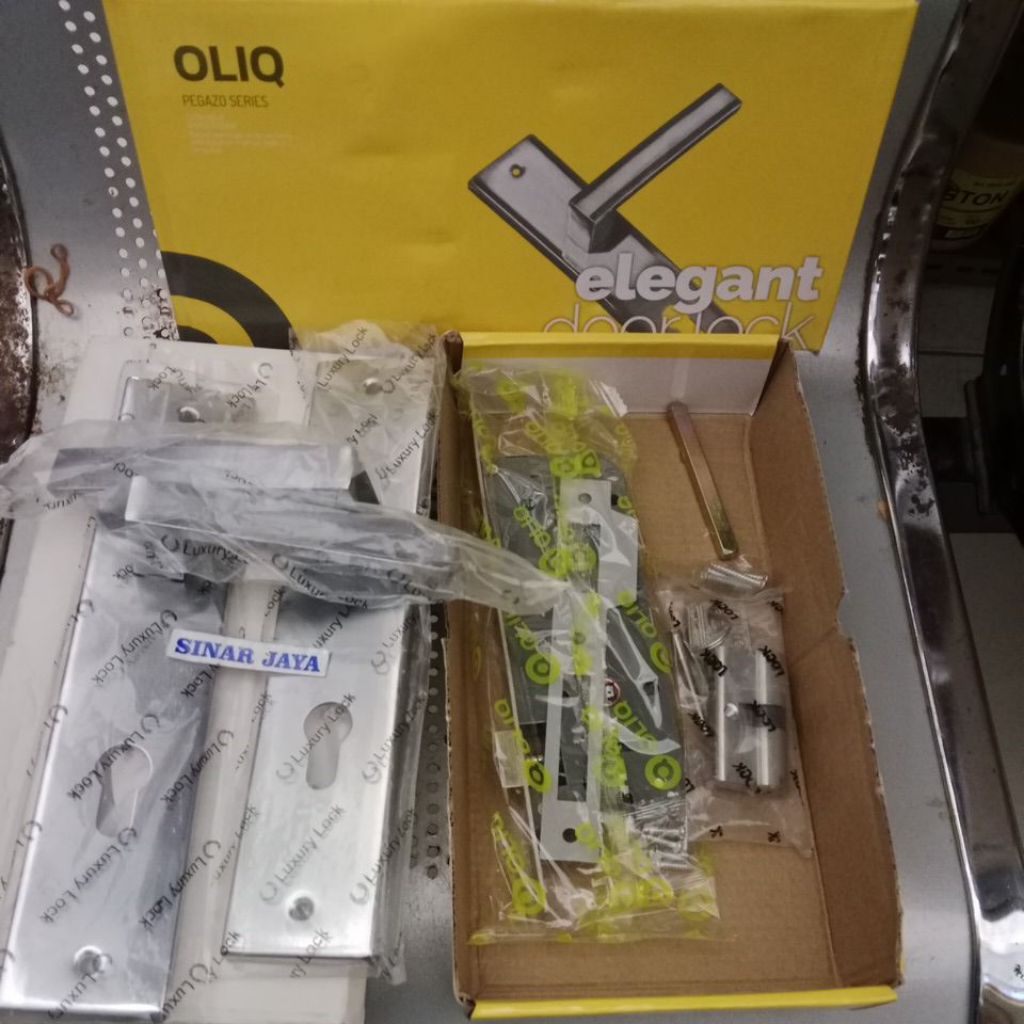 Door lock engsel pintu rumah