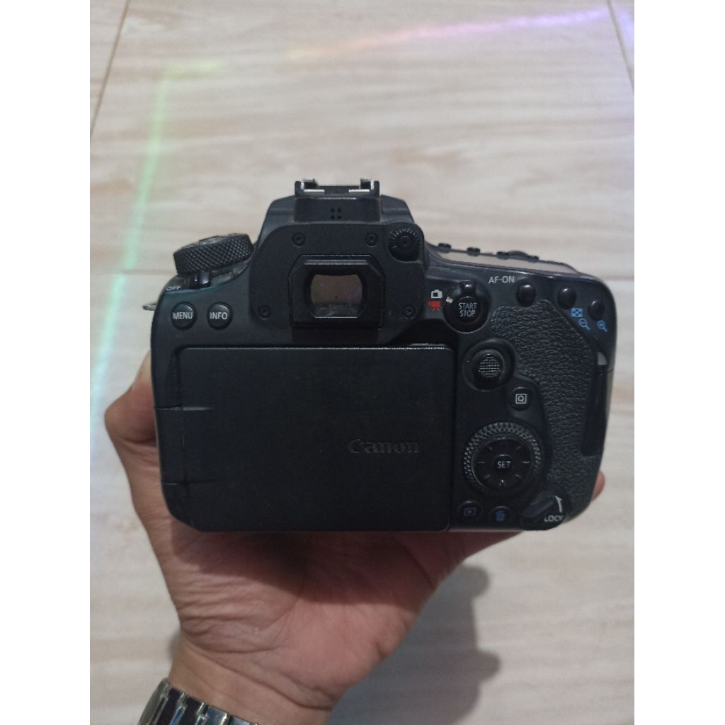 Kamera Second Canon 90D BO (Body Only)