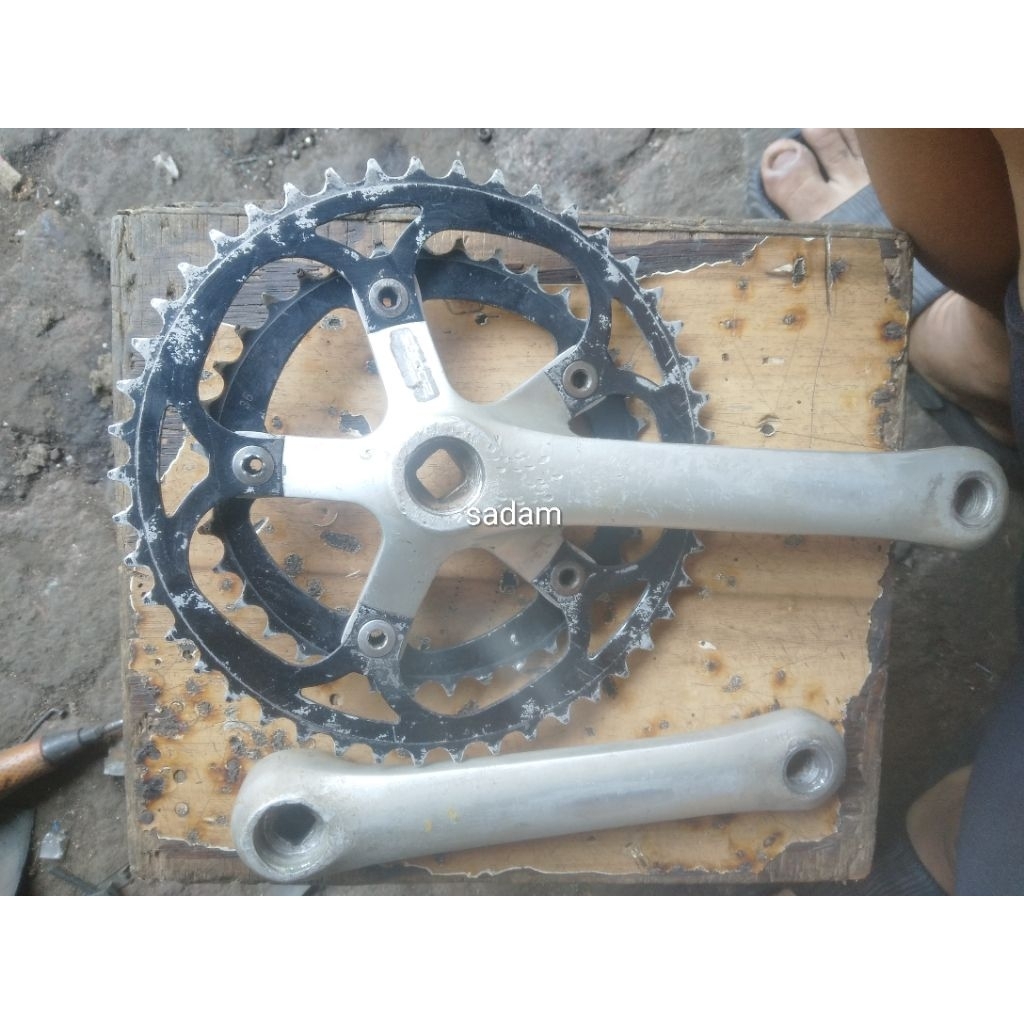 CRANK SHIMANO 200GS