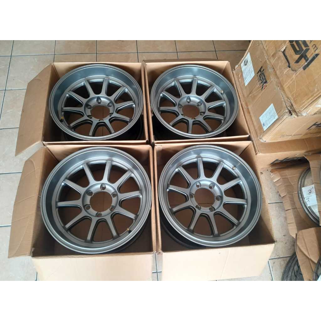 Velg Mobil Second TOBOALI(HSR) R18 Bisa Untuk Pajero Strada Fortuner Triton Trailblazer Hilux DC