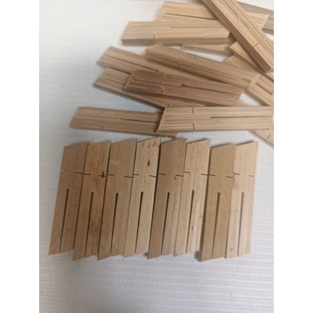 

Mata qalam / Kalam dekorasi (cat) belahan 1, untuk ukuran qalam dekor no 3, 4, 5, 6