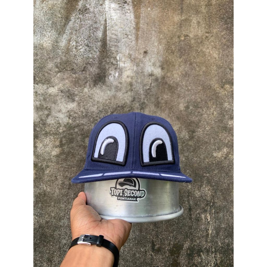 TOPI MQUM/TOPI SECOND