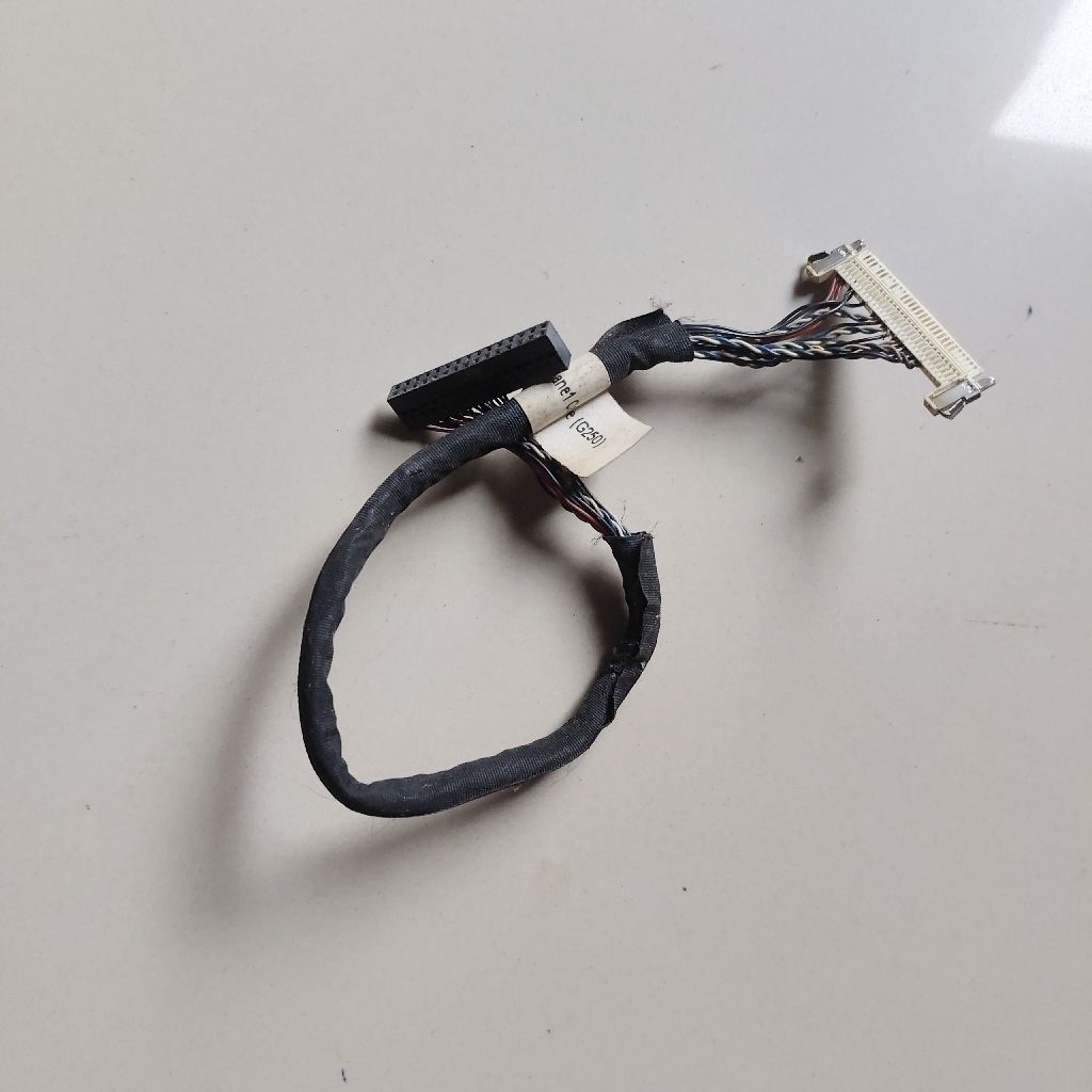 Flexible Plexsible TV LCD LED 24 Inch Akari LE-24P57 cabutan normal tested oke siap rakitt