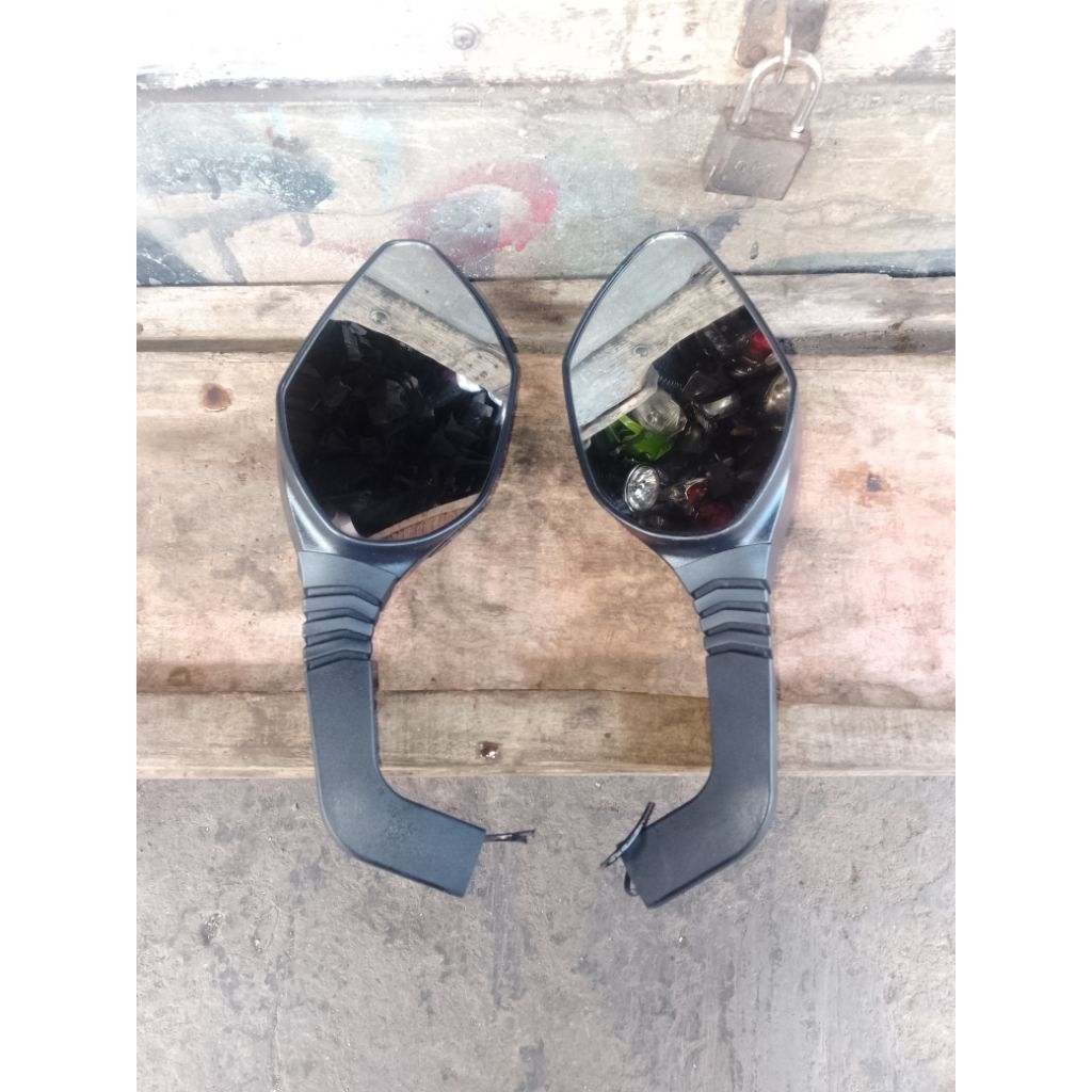 spion miror lampu Honda PCX original bekas copotan