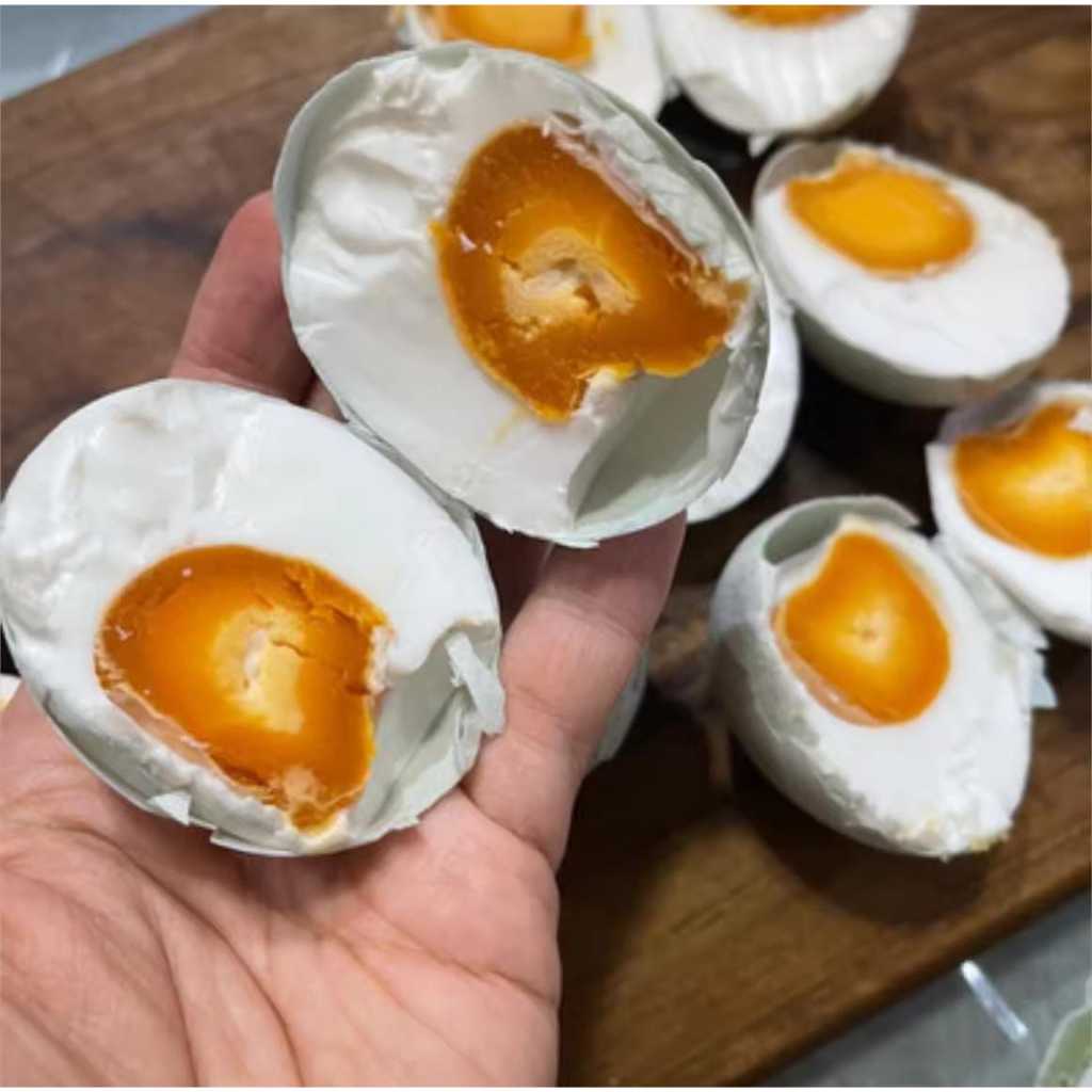 

Telur Asin Brebes Asli Berminyak Isi 10 Pcs