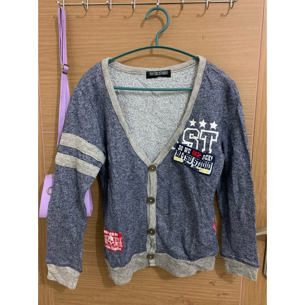 8-12 (Y) Cardigan Ba-Tsu Studio Biru Anak Laki-Laki