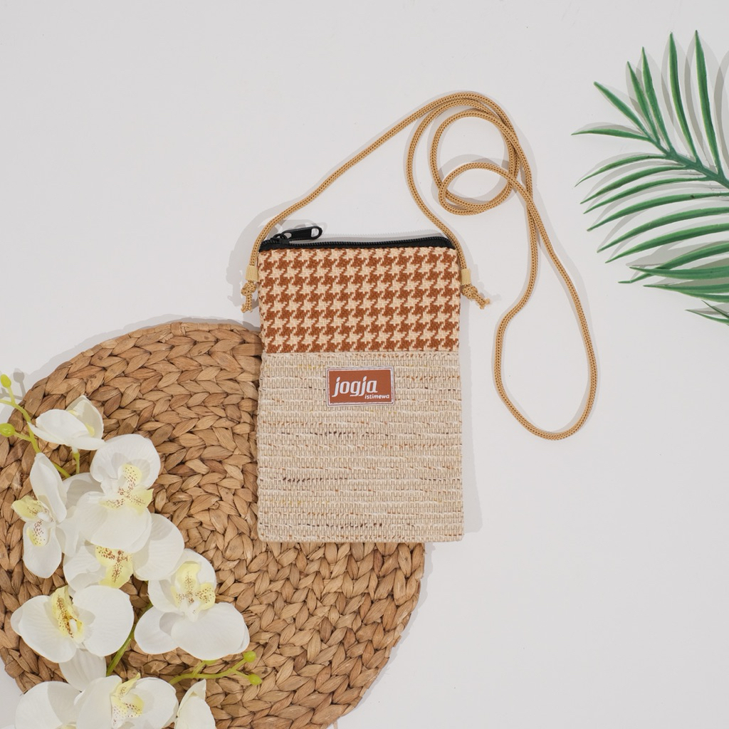 Tas HP Jogja Kombinasi|| tas slempang kombinasi jogja|| oleh-oleh khas jogja