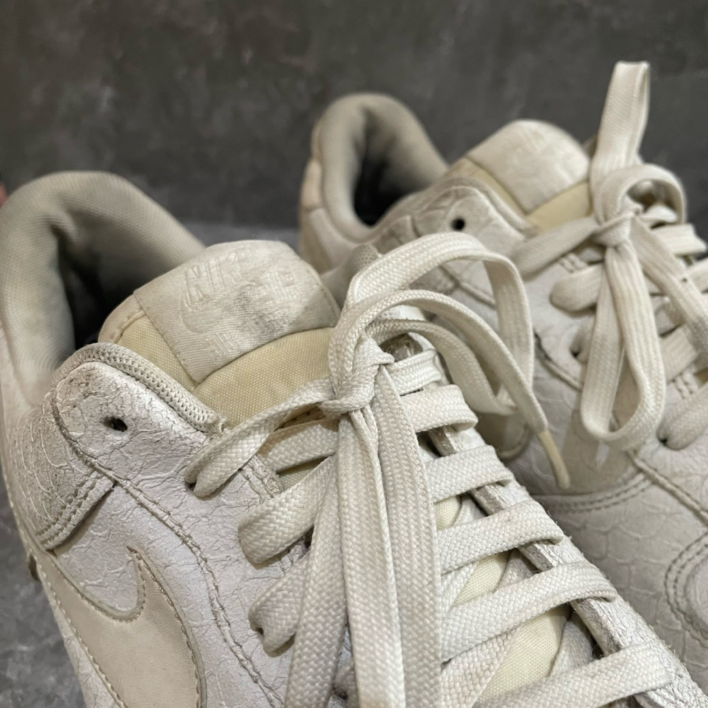 Sepatu Ukuran Besar / Big Shoes White Size 45 Casual Putih Sneakers