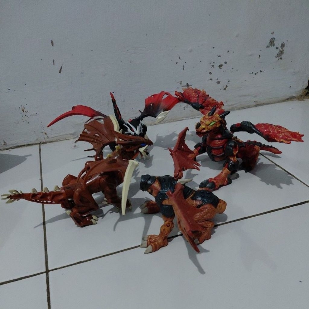 Mega Bloks Dragons Universe Figure