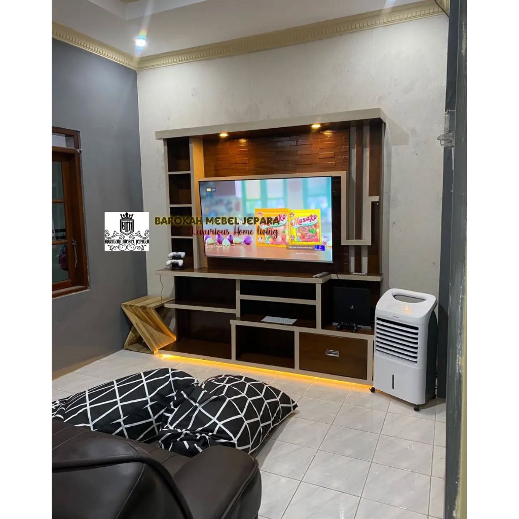 backdrop tv 180cm jati minimalis , partisi tv minimalis 180 , partisi jati minimimalis grade A